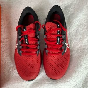 Nike. Size 6.5. Lightly used. Red. React infinity..